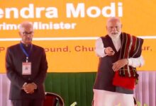 Photo of मणिपुर पहुंचे पीएम मोदी, परियोजनाओं का शिलान्यास; चुराचांदपुर में विस्थापितों से मुलाकात, भारी बारिश में सड़क मार्ग से यात्रा