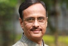 Photo of दिनेश शर्मा ने अखिलेश यादव पर साधा निशाना , कहा देश में नेपाल जैसी हिंसा चाहते है अखिलेश यादव