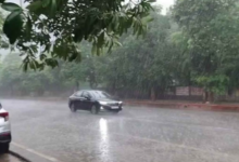 Photo of दिल्ली-एनसीआर में मौसम का अचानक उलटफेर: नोएडा में झमाझम बारिश, गर्मी से मिली राहत