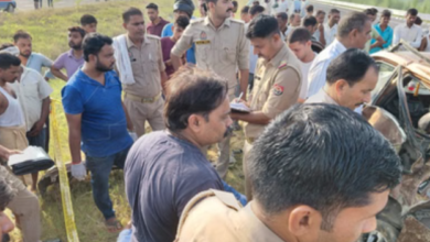Photo of बदायूं में गंगा एक्सप्रेसवे पर भीषण हादसा: दो सराफा कारोबारियों की मौत, कार पलटने से हुआ हादसा