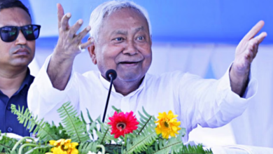 Photo of बिहार में नीतीश सरकार की बड़ी सौगात: विकास मित्रों और शिक्षा सेवकों के लिए टैबलेट, स्मार्टफोन और बढ़े भत्ते