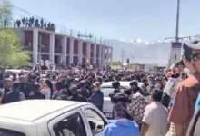 Photo of सोनम वांगचुक के समर्थन में लेह में छात्रों का विरोध प्रदर्शन, लद्दाख को राज्य का दर्जा देने की मांग