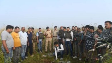 Photo of बरेली में का एनकाउंटर: पुलिस ने मुठभेड़ में मार गिराया एक लाख का इनामी, हेड कांस्टेबल घायल