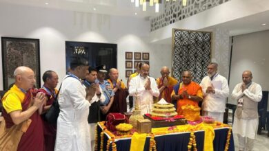 Photo of उत्तर प्रदेश के उपमुख्यमंत्री केशव प्रसाद मौर्य रूस के काल्मिकिया में भगवान बुद्ध के अवशेष लेकर पहुंचे, सांस्कृतिक कूटनीति से भारत-रूस संबंध होंगे मजबूत