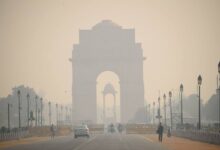 Photo of दिल्ली में दिवाली से पूर्व ही हवा ‘बहुत खराब’, एक्यूआई 380 पार… इन मरीजों को N-95 मास्क लगाने की सलाह