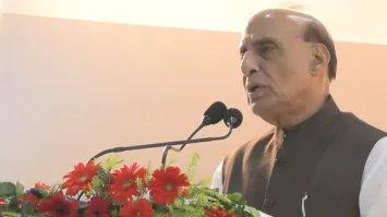 Photo of पाकिस्तान का हर इंच ब्रह्मोस की पहुंच में, रक्षा मंत्री राजनाथ सिंह ने लखनऊ से दी पाकिस्तान को चेतावनी