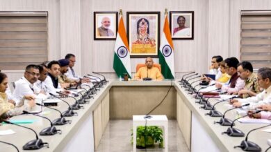Photo of यूपी में त्योहारों पर शांति-व्यवस्था के लिए सीएम योगी सख्त: फील्ड में रहें अधिकारी, लापरवाही पर कार्रवाई