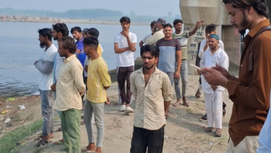 Photo of कैराना: पत्नी की बेवफाई से टूटा मजदूर सलमान, चार मासूम बच्चों संग यमुना में लगाई छलांग; गोताखोर तलाश में जुटे