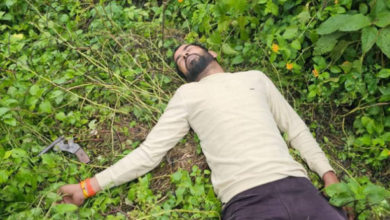 Photo of सीतापुर: मुठभेड़ में 25 हजार के इनामी लुटेरा गिरफ्तार, जवाबी फायरिंग में बायां पैर घायल; तमंचा व कार बरामद