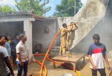 Photo of बहराइच: खेत के काम से इनकार पर किसान का खौफनाक कृत्य, दो किशोरों की हत्या के बाद परिवार समेत की खुदकुशी, इतनो की मौत