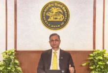 Photo of RBI ने GDP वृद्धि अनुमान को संशोधित कर 6.8% किया, मुद्रास्फीति को घटाकर 2.6% किया