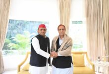 Photo of “इतना जुल्म सहने के बाद भी जिंदा हूं”, अखिलेश से मुलाकात कर बाहर निकले आजम खान का मीडिया के सामने छलका दर्द