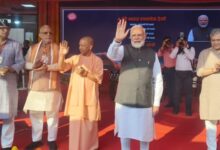 Photo of काशी से खजुराहो तक वंदे भारत की रफ्तार तेज: PM मोदी ने 4 नई ट्रेनों को दिखाई हरी झंडी