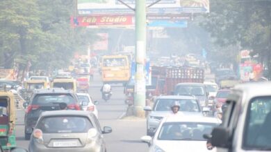 Photo of मेरठ मौसम अपडेट: सुबह से घने स्मॉग ने घेरा, AQI पहुंचा 390 के पार, सांस लेना मुश्किल, और गिरेगा पारा