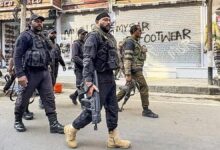 Photo of जम्मू-कश्मीर में आतंकी नेटवर्क के खिलाफ बड़ी कार्रवाई: 100 से अधिक लोगों पर शिकंजा, डॉक्टरों समेत कई हिरासत में, डिजिटल डिवाइस जब्त