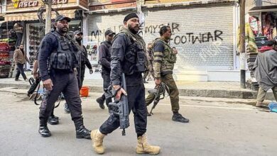Photo of जम्मू-कश्मीर में आतंकी नेटवर्क के खिलाफ बड़ी कार्रवाई: 100 से अधिक लोगों पर शिकंजा, डॉक्टरों समेत कई हिरासत में, डिजिटल डिवाइस जब्त