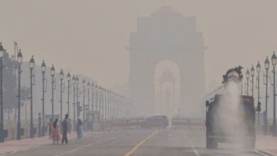 Photo of दिल्ली में वायु गुणवत्ता लगातार ‘बेहद खराब’ रहने पर केंद्र ने GRAP के नियम किए और सख्त