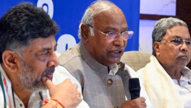 Photo of कर्नाटक CM घमासान: खरगे ने कहा- हाईकमान की बैठक में होगा फैसला, सिद्धारमैया-शिवकुमार समेत राहुल भी शामिल होंगे