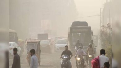 Photo of सुप्रीम कोर्ट ने दिल्ली में ‘निष्क्रिय’ वायु गुणवत्ता निगरानी स्टेशनों पर रिपोर्ट मांगी