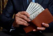 Photo of रुपया 90 के पार लुढ़का: क्या होगा आगे? RBI नीति, विदेशी प्रवाह और भारत-अमेरिका व्यापार वार्ता पर नजरें