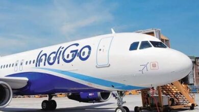 Photo of इंडिगो का संकट: 434 विमान, 10 हजार क्रू के बावजूद 200+ उड़ानें रद्द, देश की 60% फ्लाइट्स संभालने वाली एयरलाइन क्यों फंसी है?