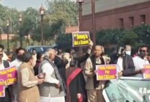 Photo of दिल्ली वायु प्रदूषण: संसद परिसर में गैस मास्क पहन विपक्ष का हल्लाबोल, ‘तुरंत एक्शन लें’ का नारा; सोनिया-राहुल समेत नेता सड़क पर