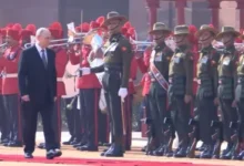 Photo of राष्ट्रपति भवन में रूसी राष्ट्रपति व्लादिमीर पुतिन को पूर्ण सैन्य सम्मान के साथ स्वागत