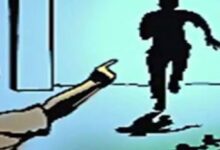 Photo of आजमगढ़ जिला अस्पताल से कैदी फरार: टॉयलेट जाने के बहाने पुलिस को दिया चकमा, हत्या के आरोपी उदय की तलाश तेज