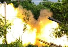 Photo of थाईलैंड-कंबोडिया सीमा संघर्ष: ट्रंप के सीजफायर दावे के बावजूद लड़ाई जारी, थाई F-16 ने फिर बरसाए बम; इमारतें और पुल तबाह