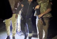 Photo of आजमगढ़: मेहनगर में पुलिस मुठभेड़, शातिर चोर राजेश कुमार घायलावस्था में गिरफ्तार; 3.50 लाख का चोरी का माल बरामद