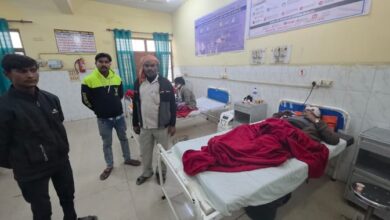 Photo of अंबेडकरनगर: डीसीएम और ट्रैक्टर-ट्राली की भीषण टक्कर में तीन की मौत, छह गंभीर रूप से घायल