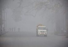 Photo of उत्तर प्रदेश में घने कोहरे और कड़ाके की ठंड का कहर: 50 जिलों में रेड अलर्ट, 40 में शीतदिवस की चेतावनी