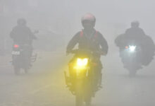 Photo of यूपी में ठंड का कहर: रायबरेली, सुल्तानपुर, अमेठी सहित कई जिलों में स्कूल बंद, घने कोहरे से जनजीवन प्रभावित