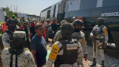 Photo of मेक्सिको में ट्रेन दुर्घटना: ओक्साका में इंटरओशनिक ट्रेन के पटरी से उतरने से 13 लोगों की मौत, 100 घायल