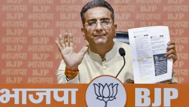 Photo of भाजपा ने नेशनल हेराल्ड मामले को लेकर कांग्रेस पर हमला बोला, गांधी परिवार को ‘राजनीति में सबसे भ्रष्ट’ बताया