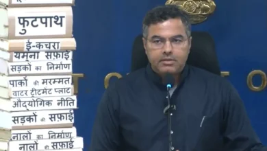 Photo of दिल्ली में प्रदूषण को लेकर आरोप-प्रत्यारोप : मंत्री ने कहा आम आदमी पार्टी की अधूरी योजनाओं के कारण वायु संकट उत्पन्न हुआ