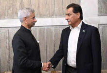 Photo of ढाका में हाथ मिलाना: पाकिस्तान की अतिरंजना और भारत की व्यावहारिक कूटनीति का संकेत