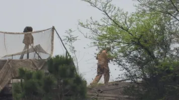 Photo of पाकिस्तान की घबराहट बढ़ी: LoC पर नई डिफेंसिव संरचनाएं और मानव ढाल का इस्तेमाल