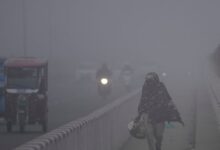 Photo of दिल्ली-NCR पर घना कोहरा छाया, ठंडी लहर ने कसे शिकंजे; उड़ानें प्रभावित