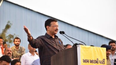 Photo of अहमदाबाद में केजरीवाल का बड़ा हमला: गुजरात की जनता बदलाव के लिए तैयार, 2027 में भाजपा की सत्ता उखाड़ फेंकेंगे!