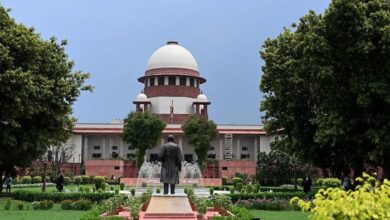 Photo of सुप्रीम कोर्ट ने मेनका गांधी को लगाई फटकार, कहा- आवारा कुत्तों पर बयान अवमानना के दायरे में