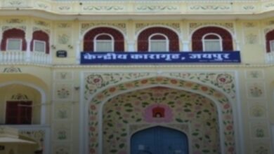 Photo of जेल में प्यार की अनोखी कहानी: जयपुर ओपन जेल में लाइफ कन्विक्ट्स प्रिया और हनुमान की शादी, पढ़ें पूरी खबर