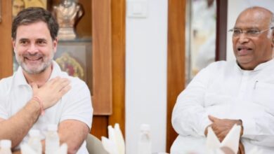 Photo of कांग्रेस अध्यक्ष खरगे का मोदी सरकार पर हमला: राज्यपालों को कठपुतली बनाकर राज्यों को परेशान कर रही केंद्र