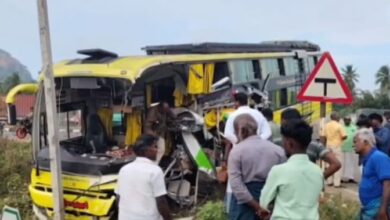 Photo of तमिलनाडु में भीषण सड़क हादसा: मदुरै के पास दो बसों की टक्कर, 3 की मौत, 15 से ज्यादा घायल