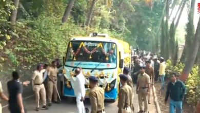 Photo of अजित पवार अंतिम संस्कार: बारामती में राज्य सम्मान के साथ अंतिम यात्रा, ‘अजित दादा अमर रहे’ के नारे गूंजे