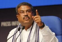 Photo of UGC के नए एंटी-डिस्क्रिमिनेशन नियमों पर हंगामा: दिल्ली कॉलेजों में छात्रों का विरोध, ‘रिवर्स डिस्क्रिमिनेशन’ का आरोप