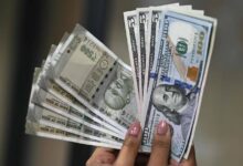 Photo of रुपये को बड़ा झटका: डॉलर के मुकाबले 92 पर पहुंचा, इस साल अब तक 2% कमजोर