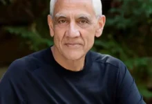 Photo of एलन मस्क की ‘हाफ-इंडियन पार्टनर’ वाली सफाई पर विनोद खोसला का पलटवार: ‘रेसिस्ट ट्वीट न करें, परिवार को बीच में न घसीटें’