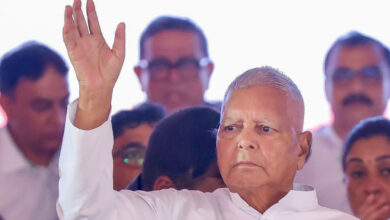 Photo of दिल्ली उच्च न्यायालय ने सीबीआई को नोटिस जारी कर IRCTC घोटाले में निचली अदालत के आदेश को लालू यादव द्वारा चुनौती दिए जाने पर जवाब मांगा है