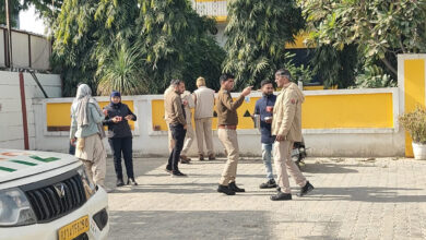 Photo of राजस्थान के बहरोर स्थित होटल में शव मिले, जांच जारी